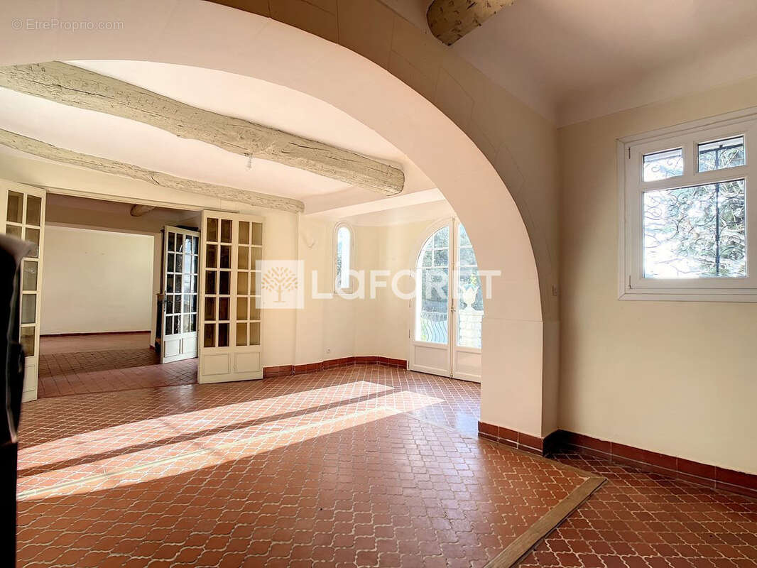 Maison à ROQUEVAIRE