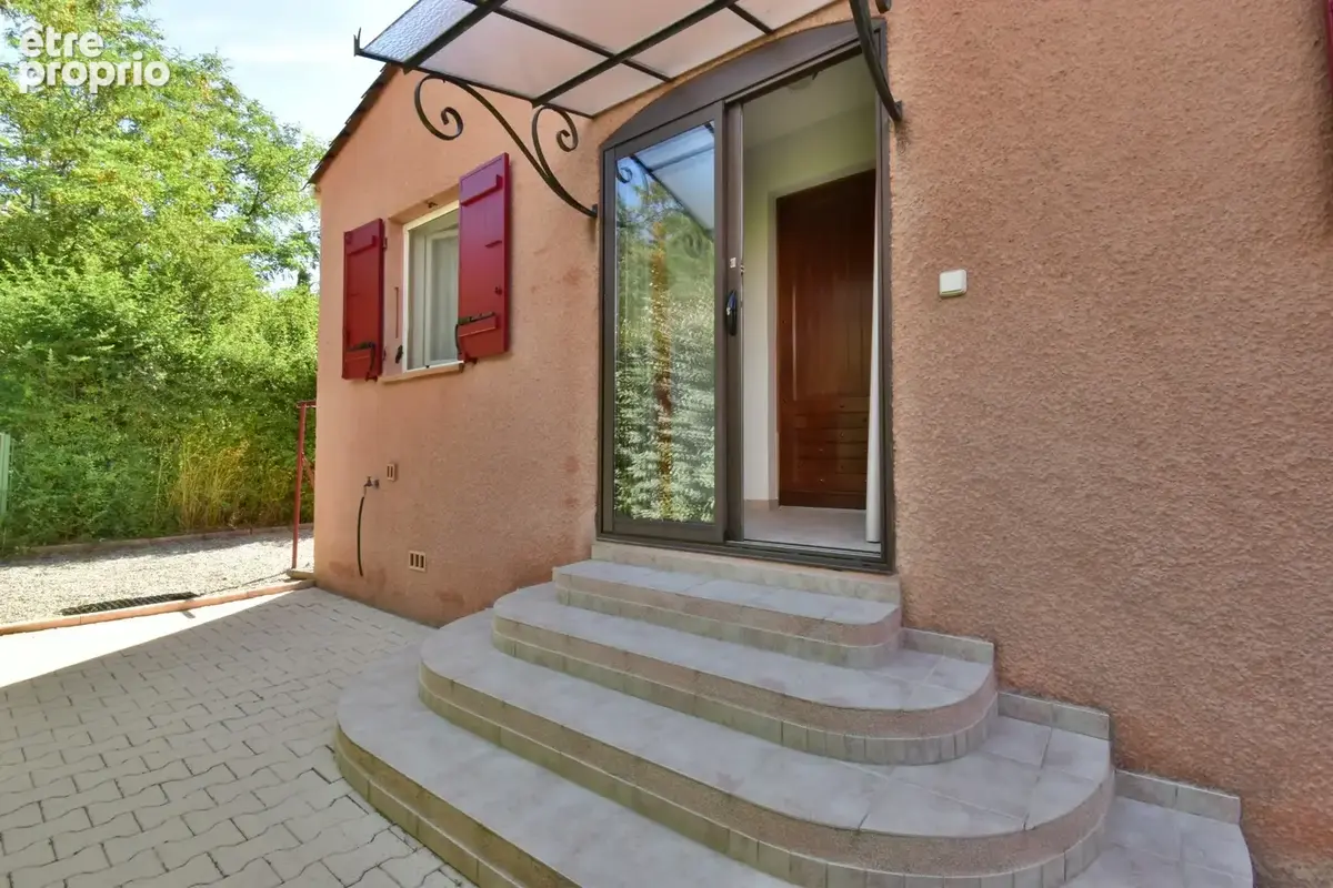 CARREFOUR BLÉONE-DURANCE – Villa traditionnelle de plain-pied en parfait état avec véranda, jardin et garage - photo 18