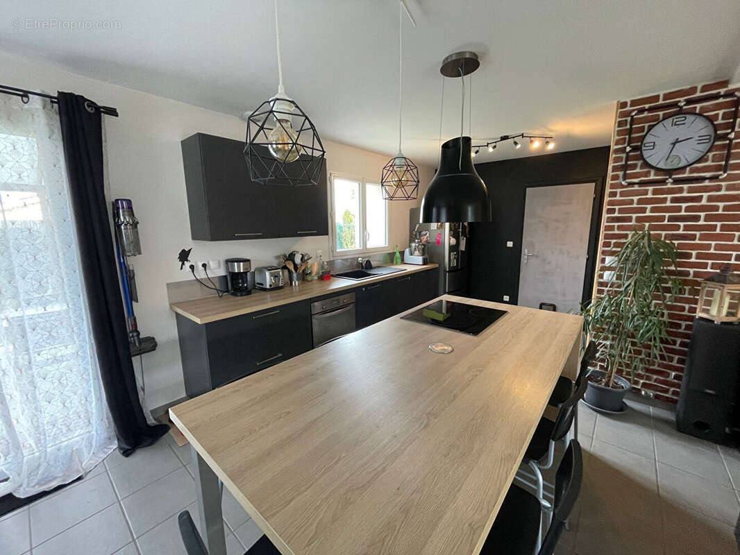 Maison à CHARVIEU-CHAVAGNEUX