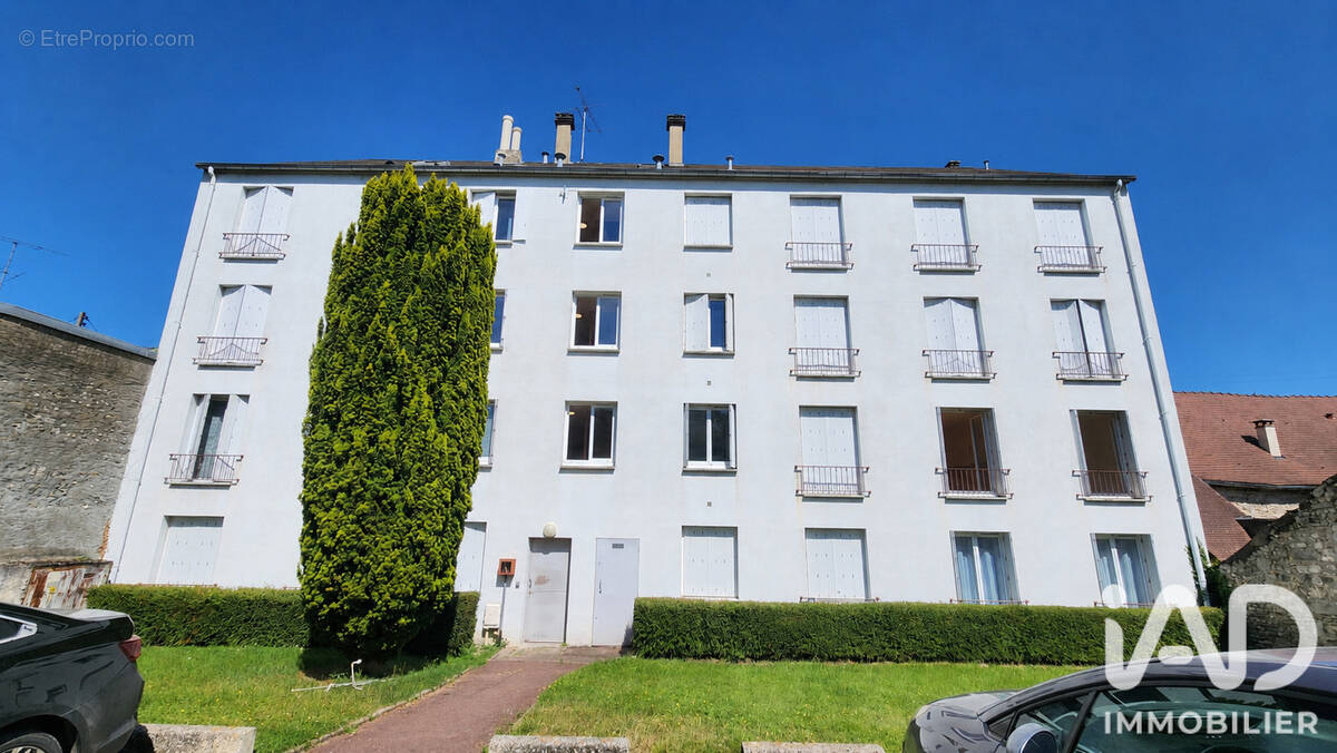 Photo 1 - Appartement à ETAMPES