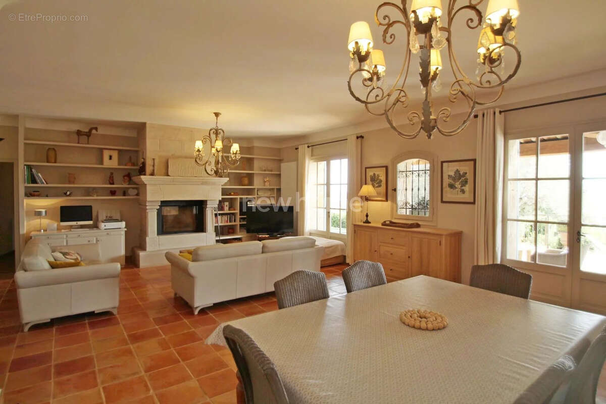 Maison à FAYENCE