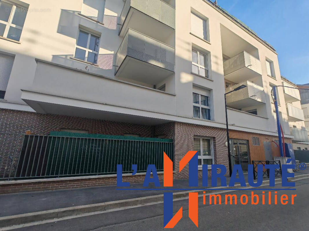 Appartement à SARTROUVILLE