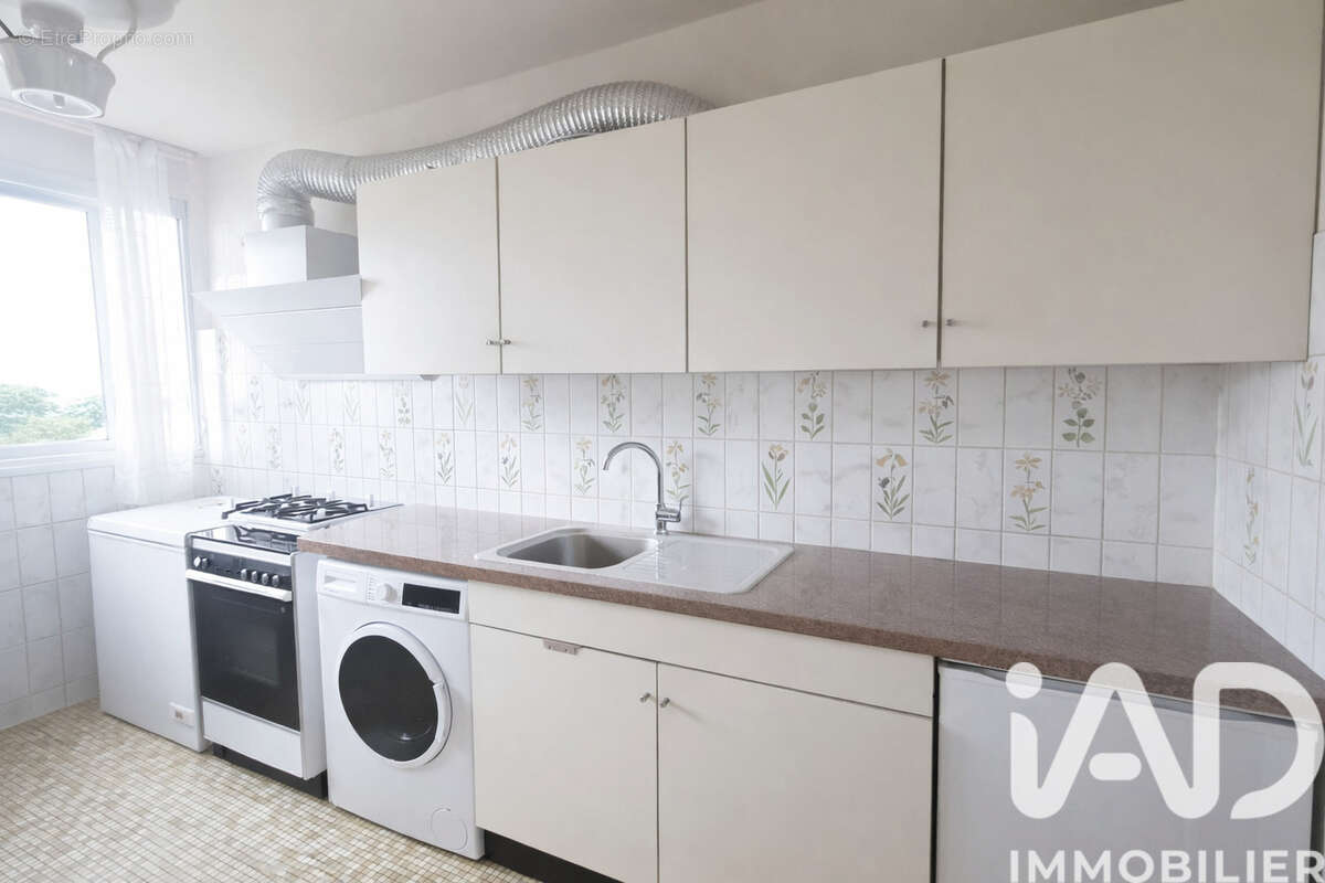 Photo 3 - Appartement à LA COURNEUVE