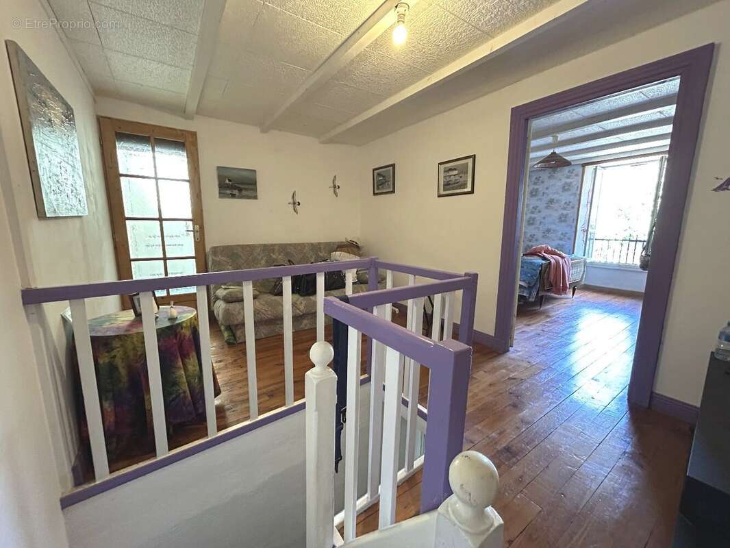 Maison de ville + local - photo 4