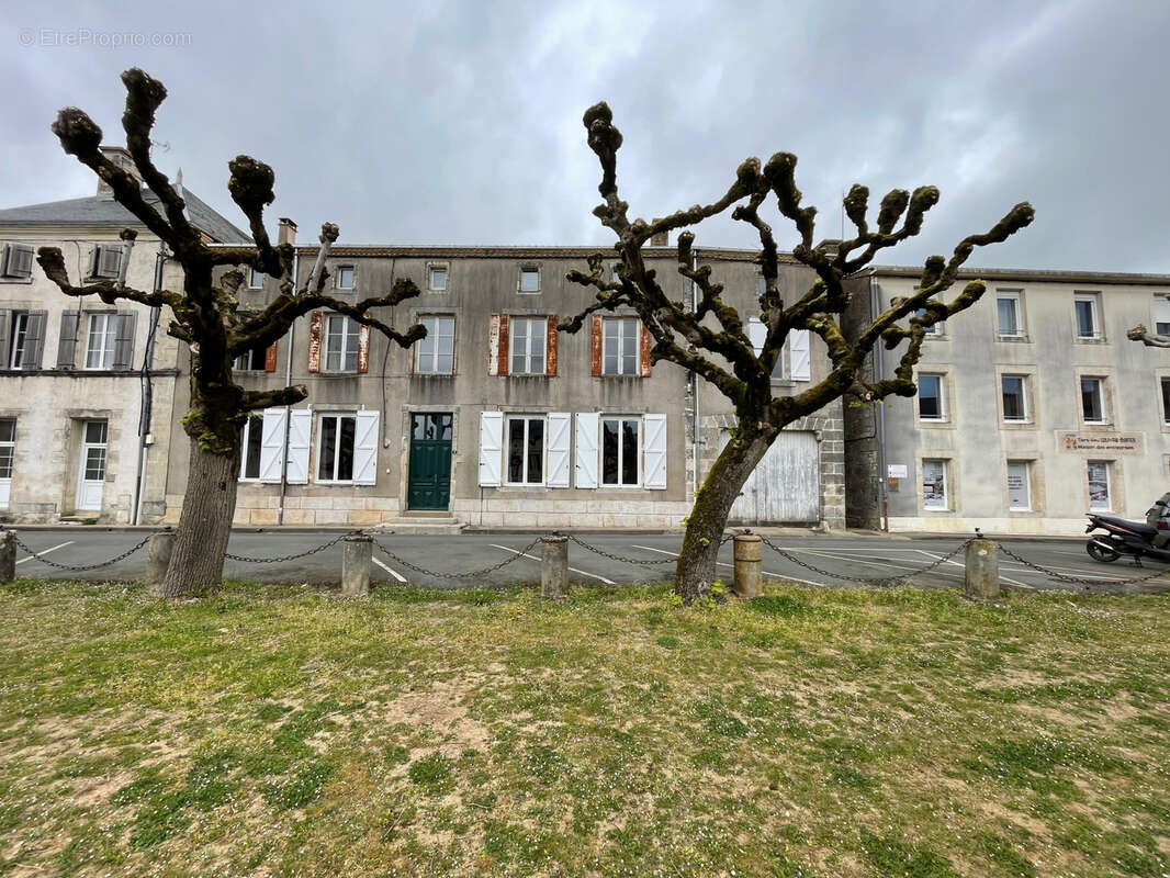 Maison à CEAUX-EN-COUHE