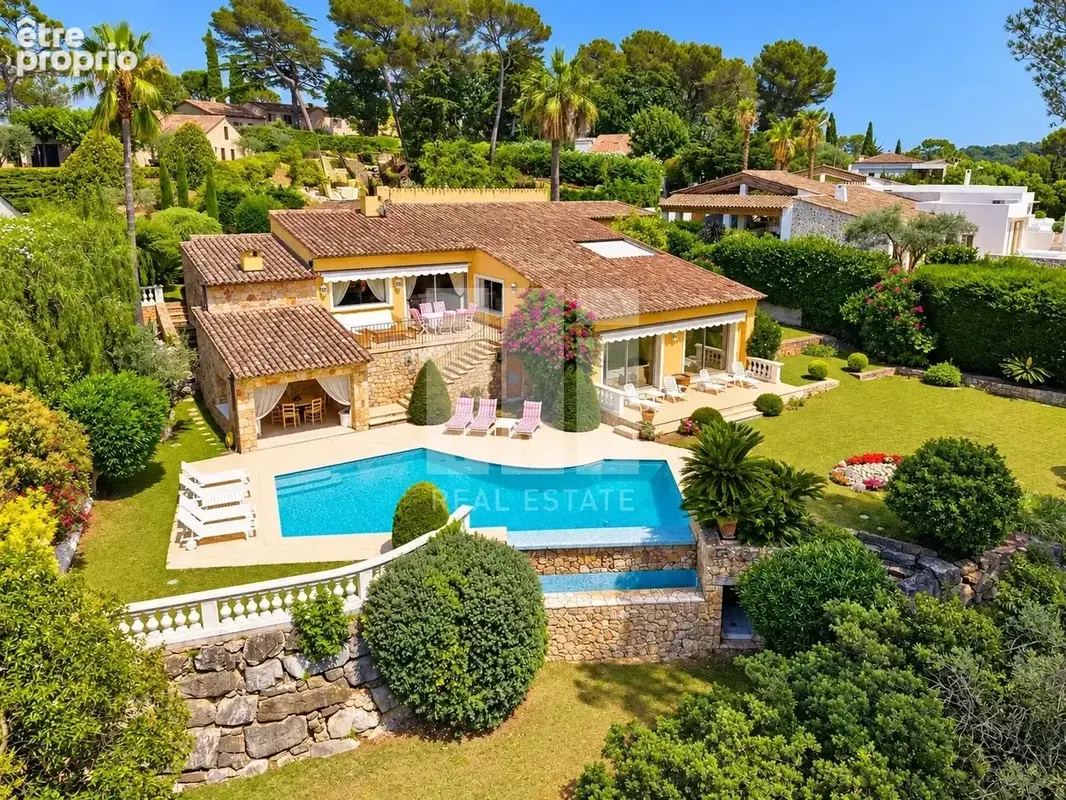 Photo Maison à Mougins au prix de 2 290 000€