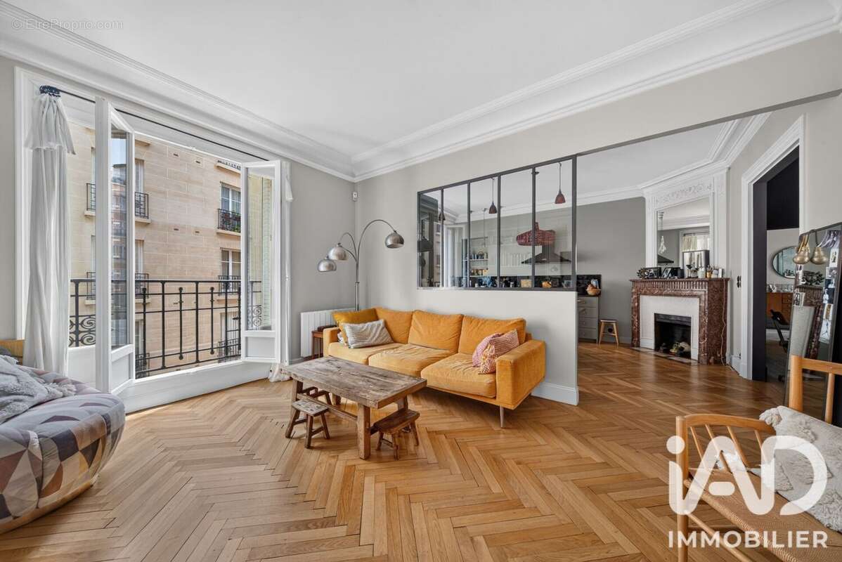 Photo 3 - Appartement à PARIS-18E