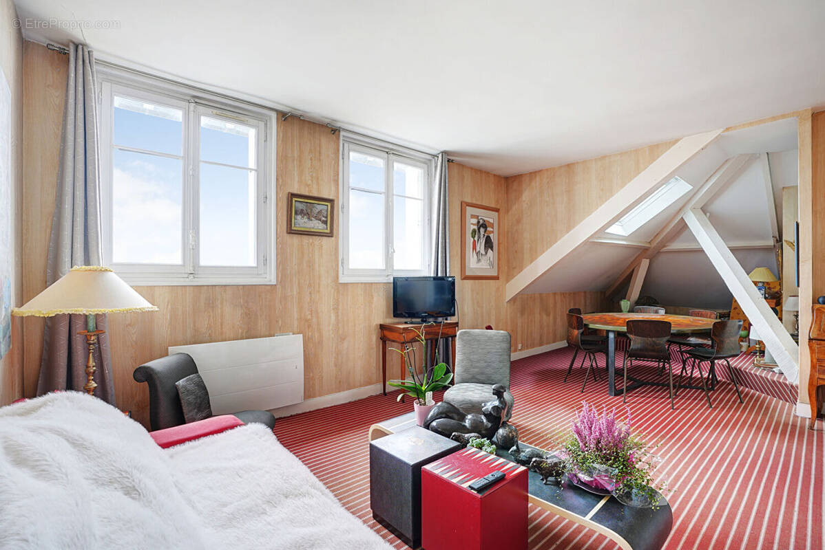 Appartement à VERSAILLES