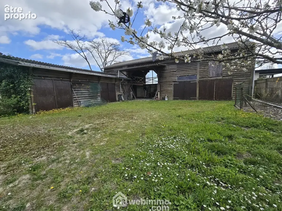 Photo Terrain à Le Pian-Medoc au prix de 179 000€