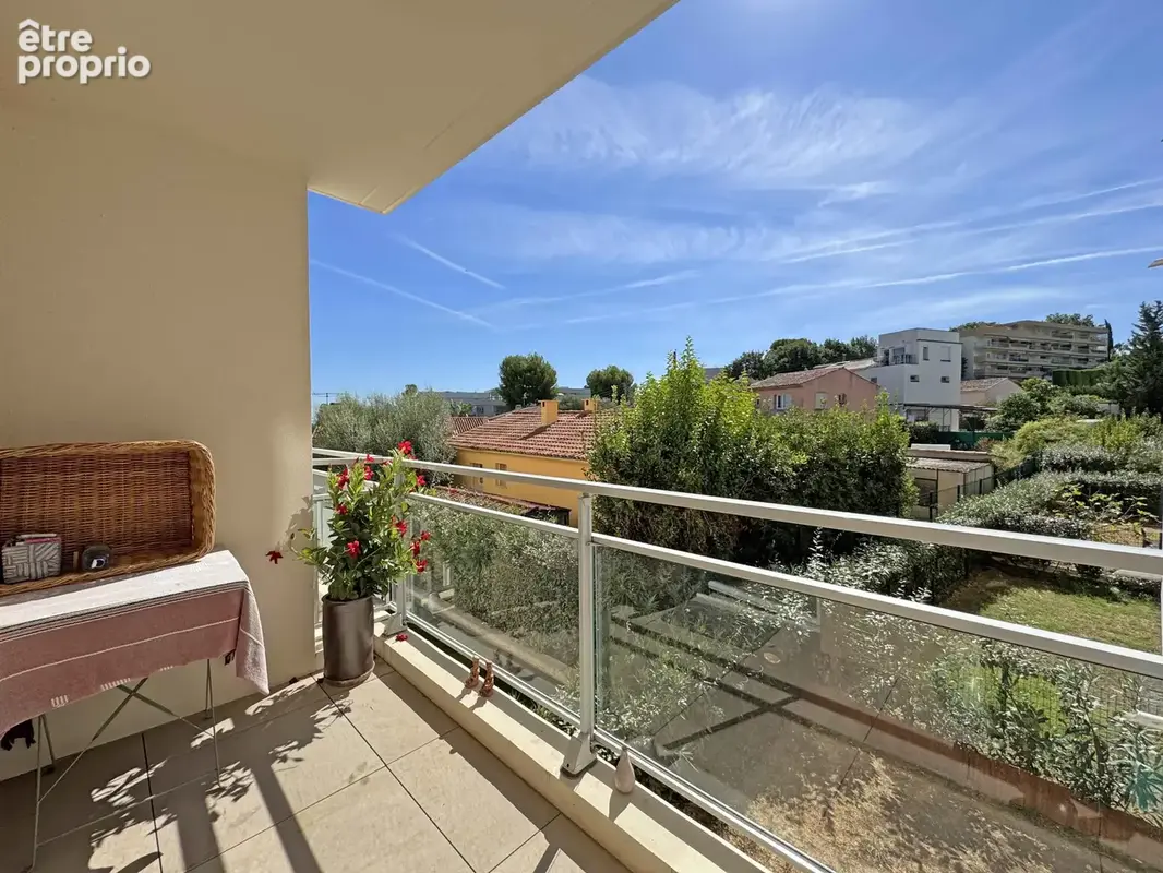 Exclusivite antibes   3 pièces avec vue mer et garage   au calme absolu - photo 9