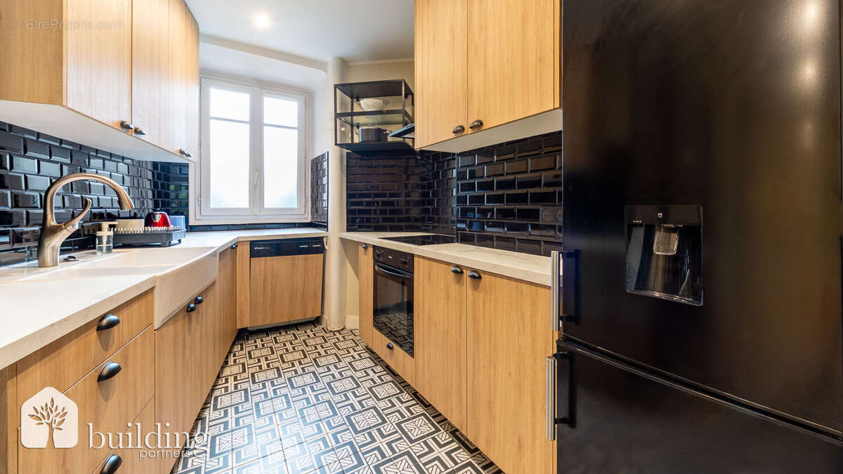Appartement à PARIS-19E