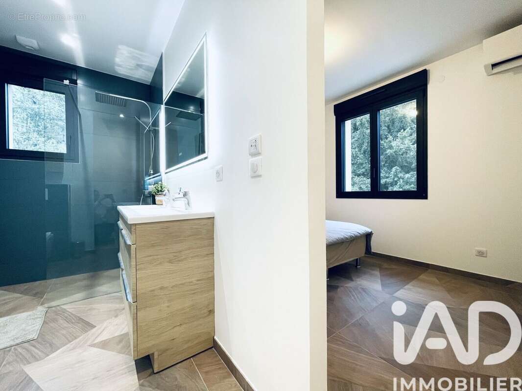 Photo 9 - Maison à CRESPIERES