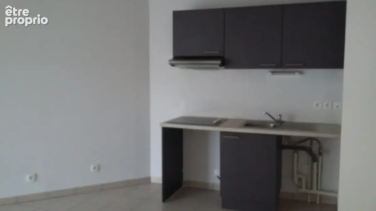 Appartement 3 pièces 64 m² à vendre à Fleury-Les-Aubrais (45400) - photo 2