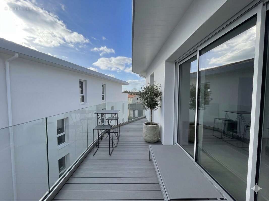 Appartement à SAINT-MEDARD-EN-JALLES