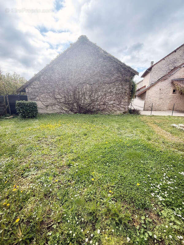 Maison à CREMIEU