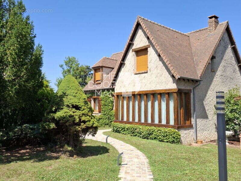 Maison à LIMOURS