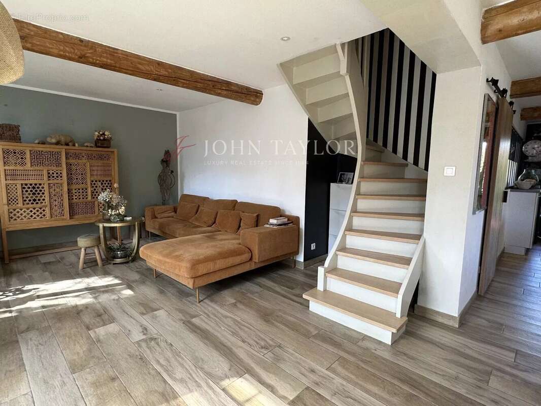 Maison à EYGALIERES