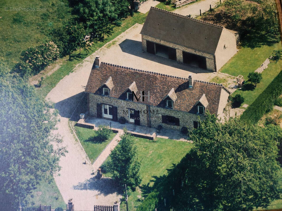 Maison à L'AIGLE