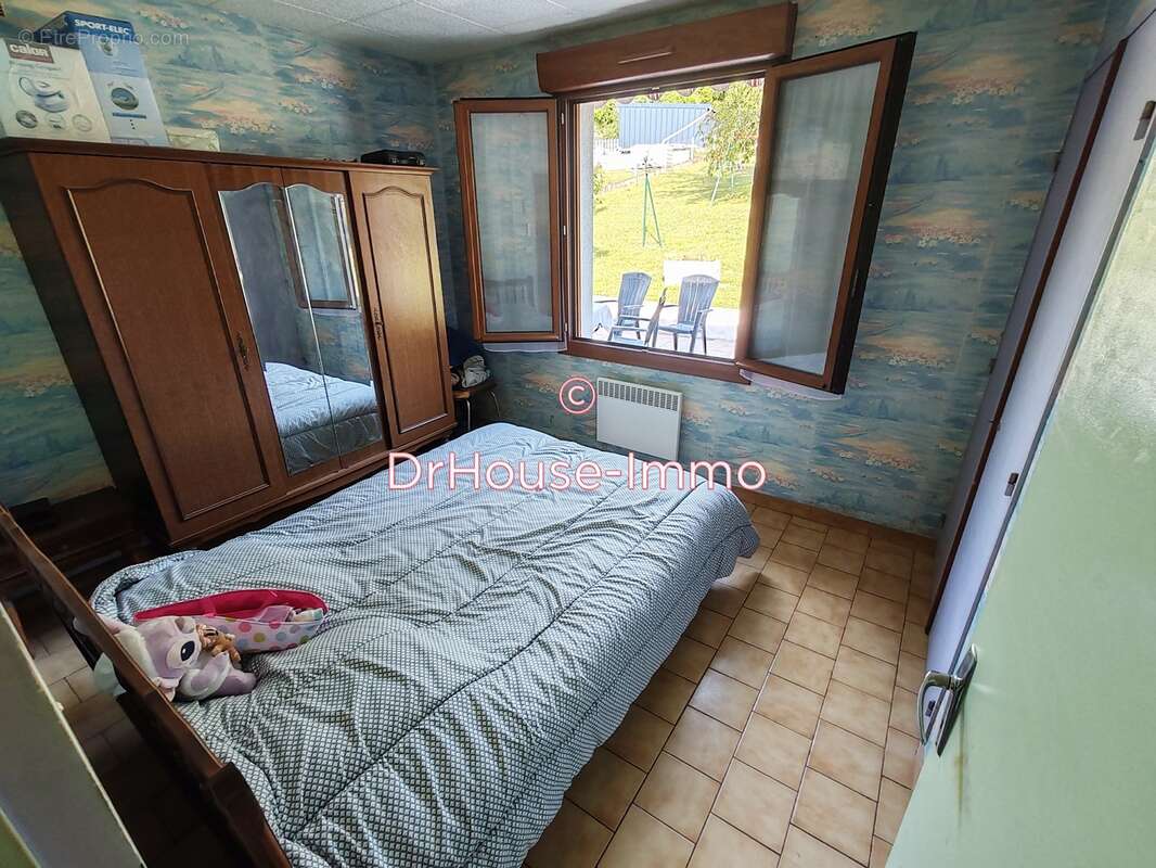 Maison à VAUX-SUR-VIENNE