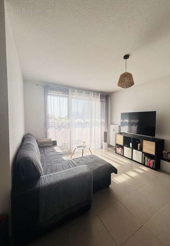 Appartement à LE MUY