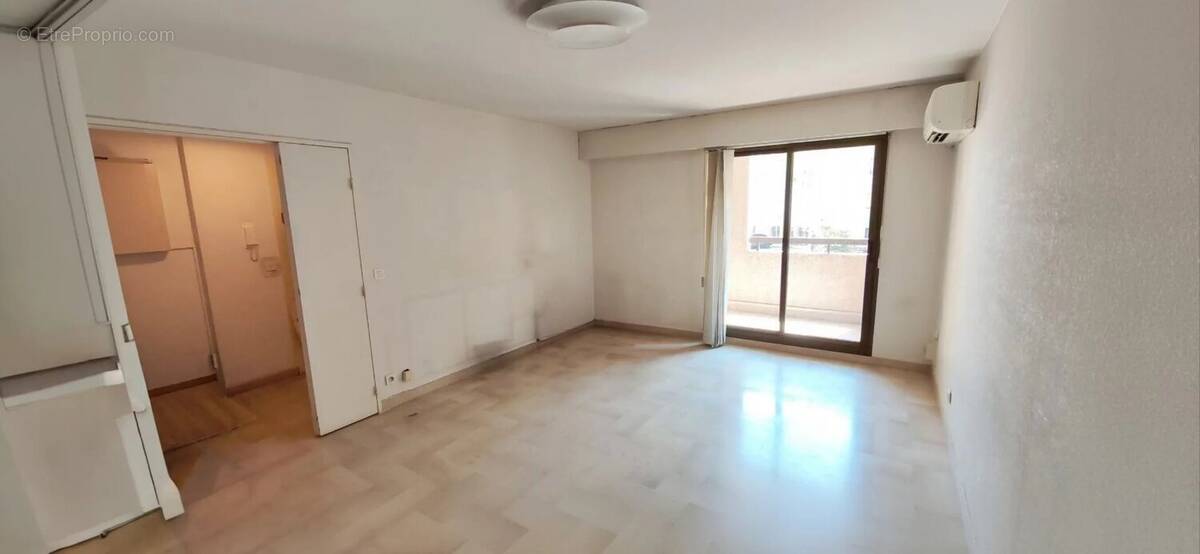 Appartement à CAGNES-SUR-MER