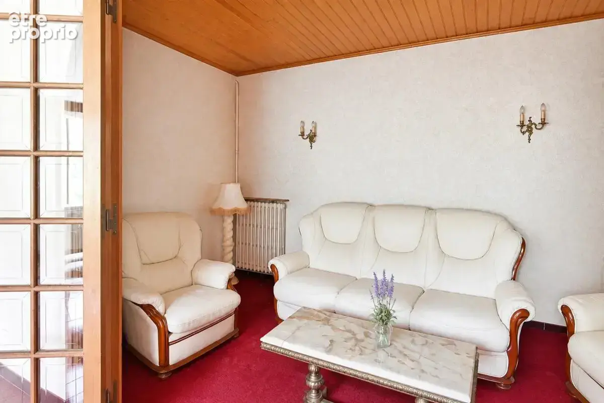 Immeuble de 9 pièces de 250 m² à Bessèges - photo 3