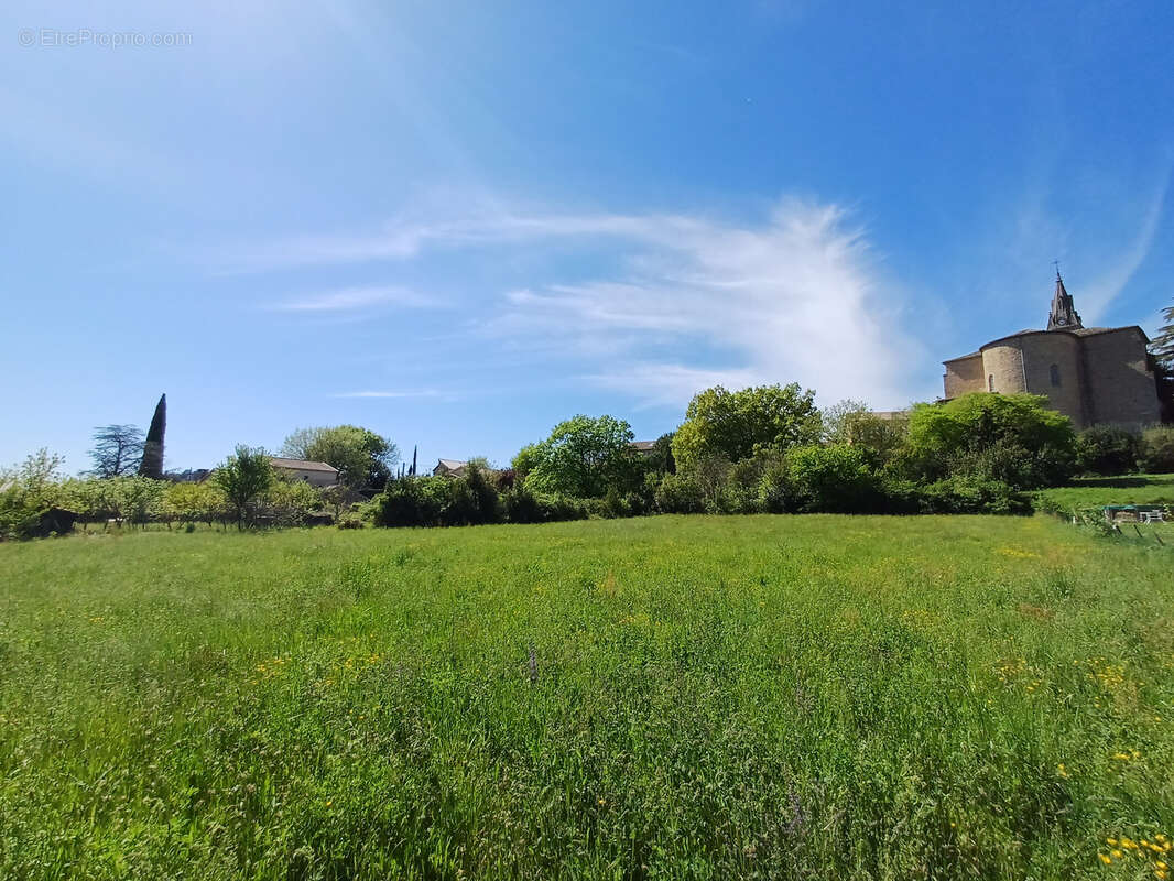 Terrain à SAINT-PRIVAT