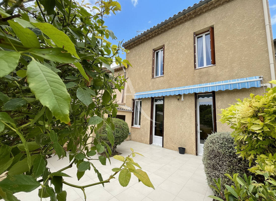 Maison à LEZIGNAN-CORBIERES