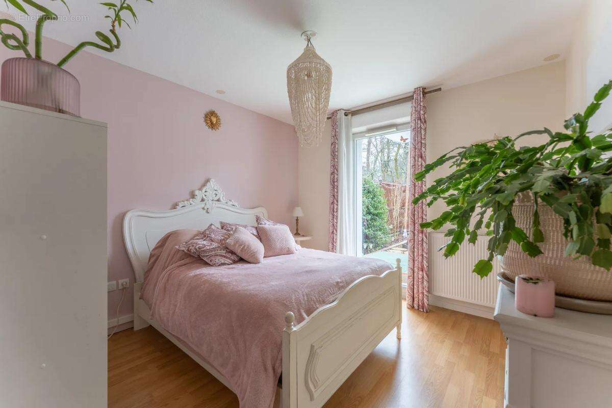 Appartement à SAINT-MEDARD-EN-JALLES