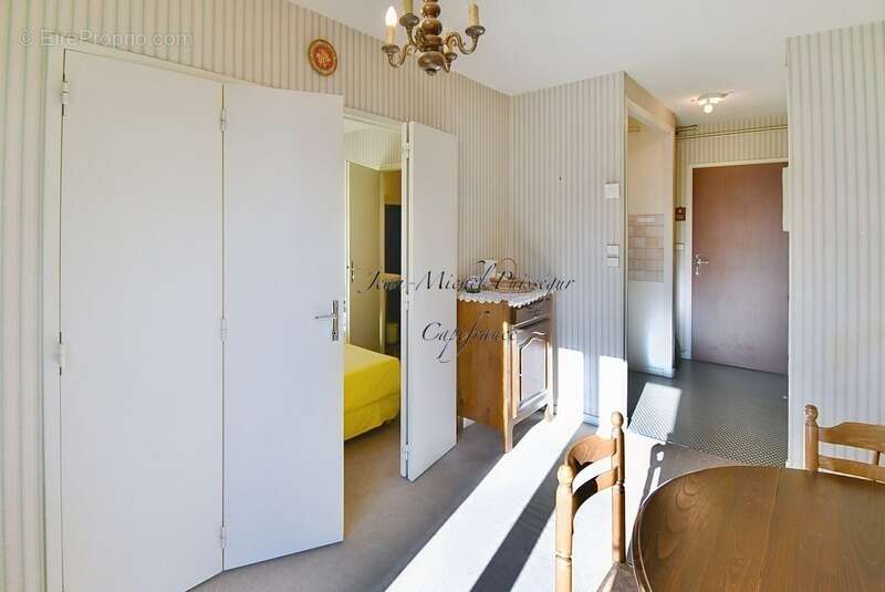 Appartement à Vendre 2 pièces BAGNERES DE LUCHON (31), Exposition Sud, Vue Pyrénées - photo 5