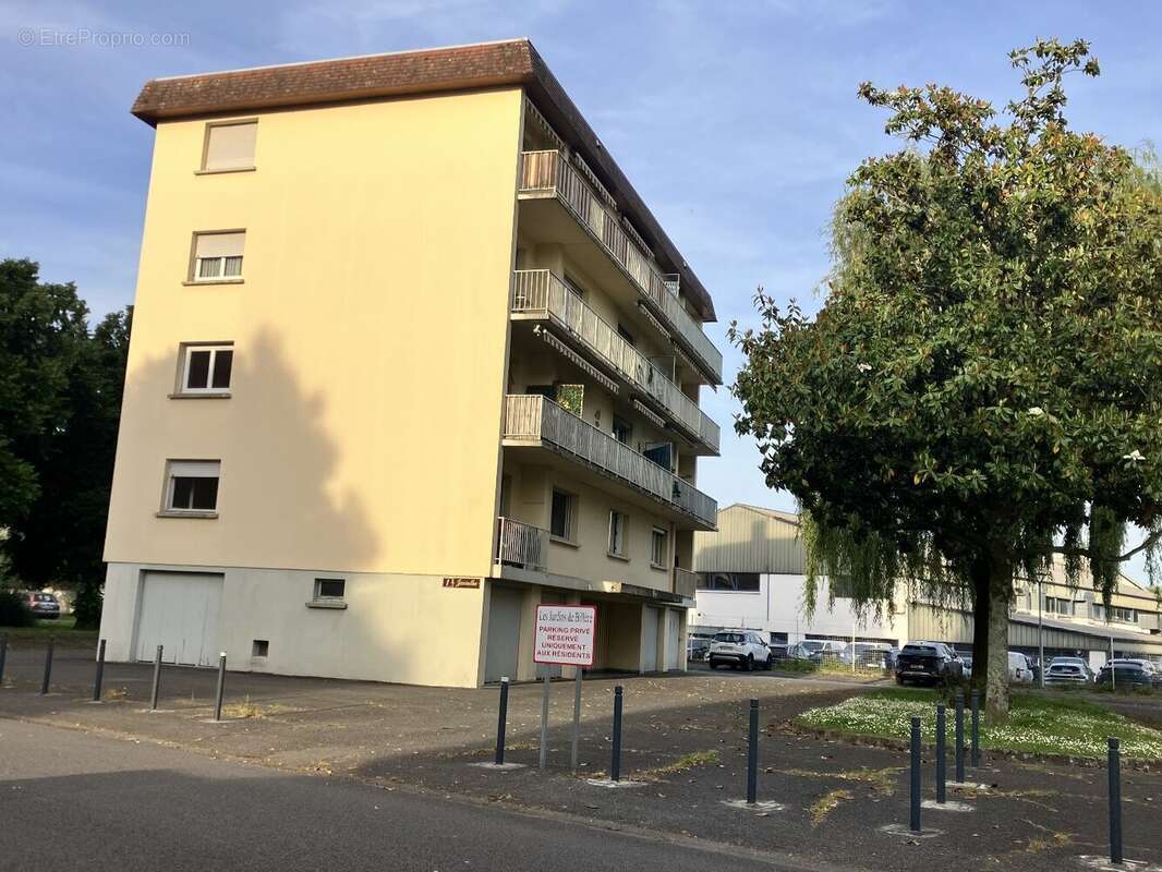Appartement à BILLERE