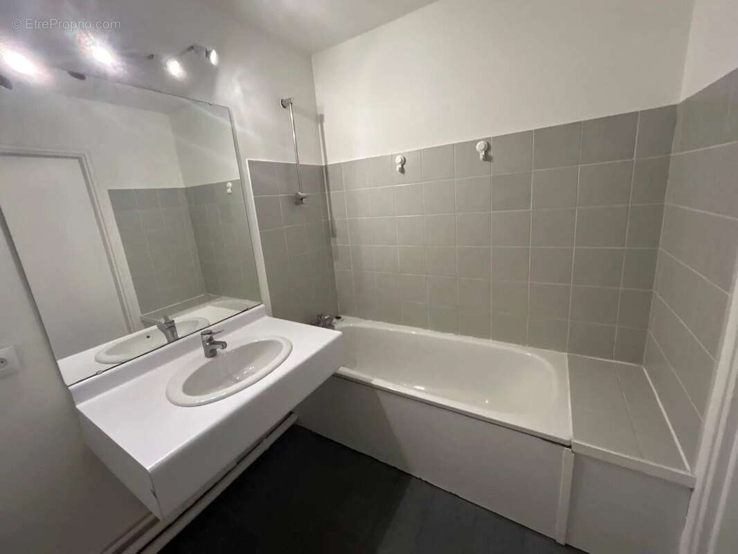 Appartement à MONTIGNY-LE-BRETONNEUX