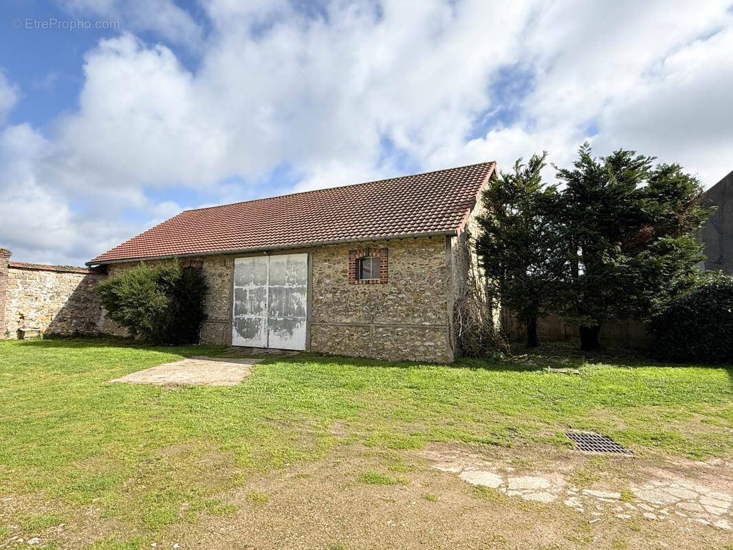 Maison à COURDIMANCHE