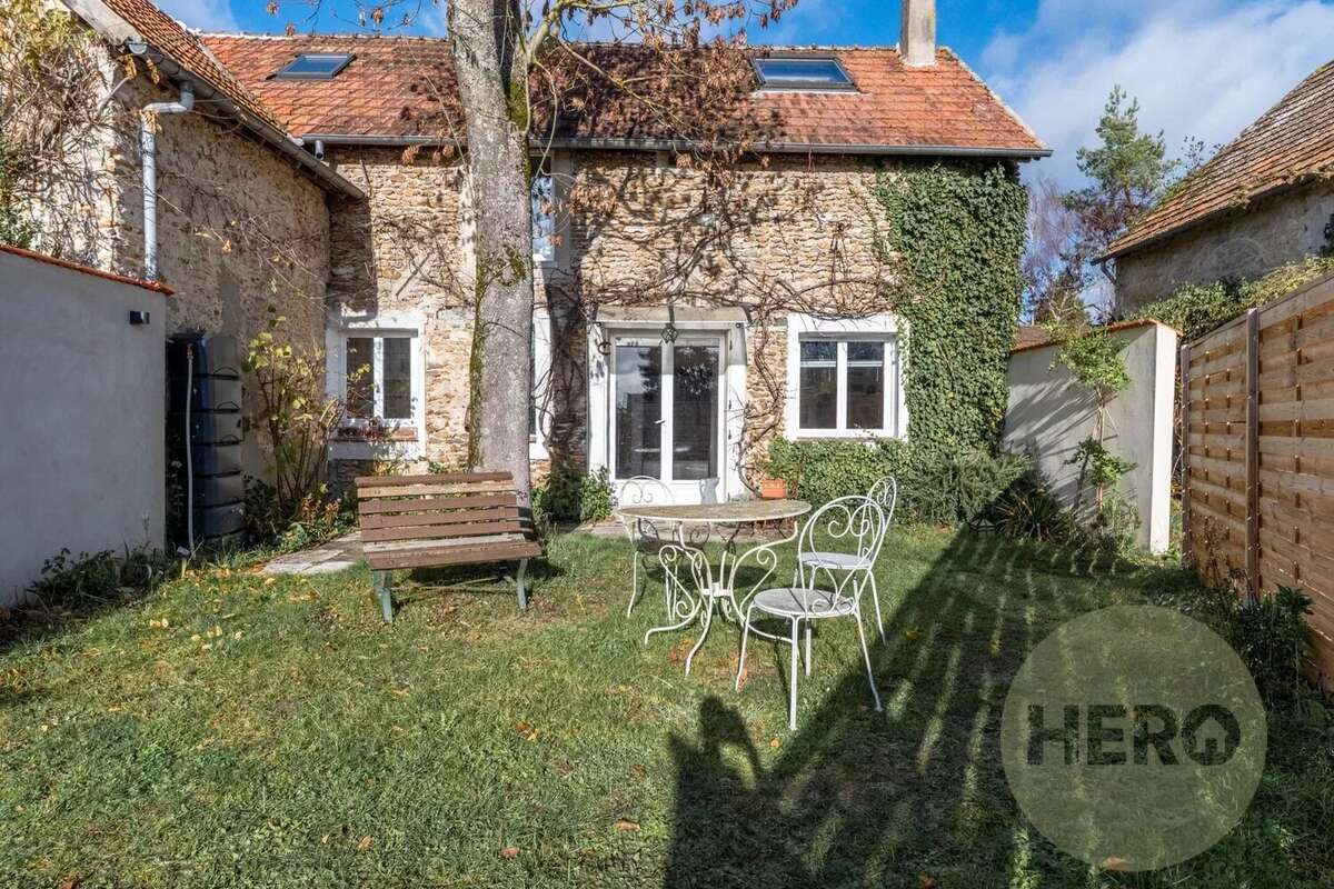 Maison à MONTFORT-L&#039;AMAURY