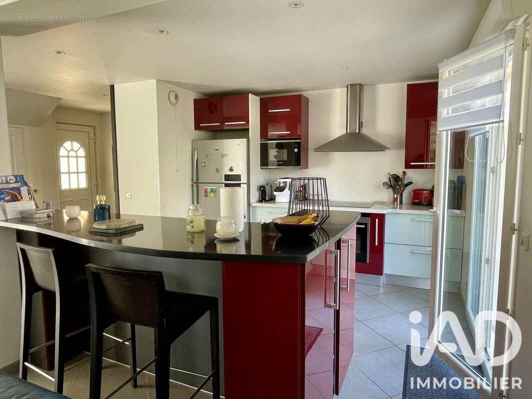 Maison 164 m² à Viry-Chatillon  - photo 5