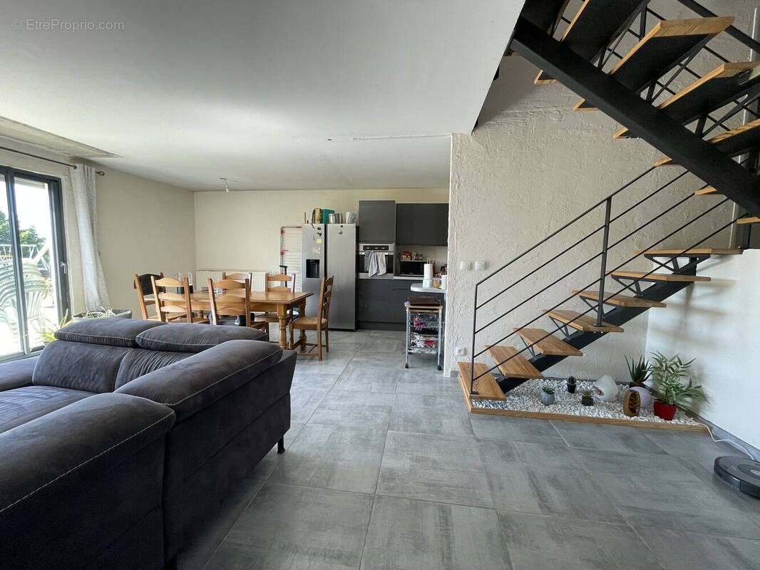 Photo 1 - Maison à AMPLEPUIS