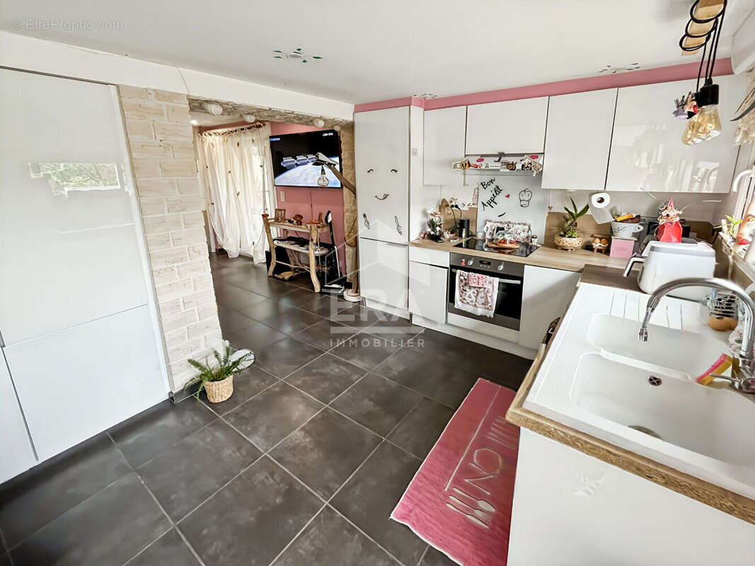 Appartement 56m² à marseille 15e arrondissement - photo 2