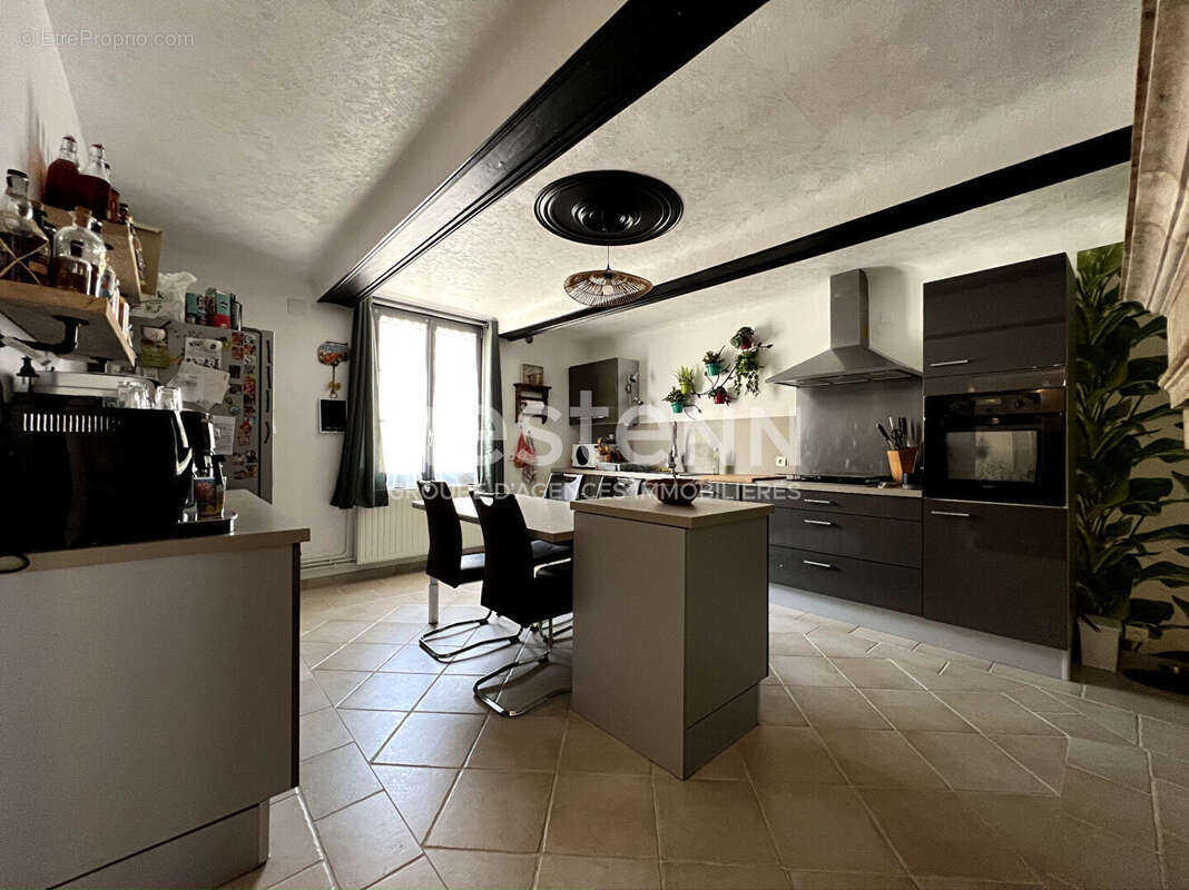 Maison à FAINS-VEEL