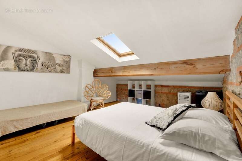 LAGRÂCE-DIEU – Charmante toulousaine familiale de 215 m² avec piscine sur un terrain de 1 500 m² - photo 6