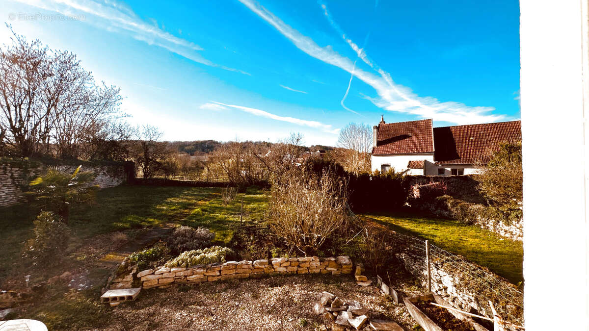 Maison de campagne situé à ASQUINS spacieuse au prix de 208  650 €. - photo 28