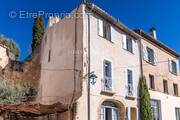 Maison à MENERBES