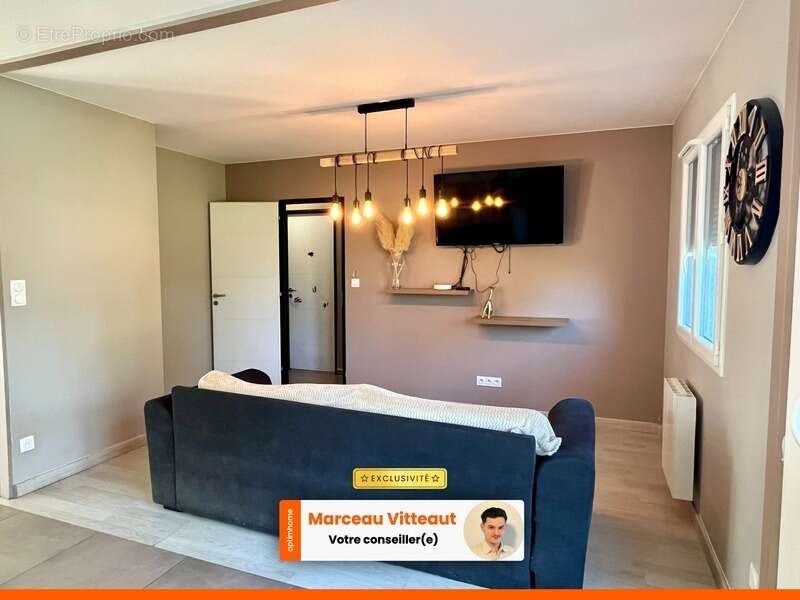 Maison à SAINT-ETIENNE-SUR-REYSSOUZE