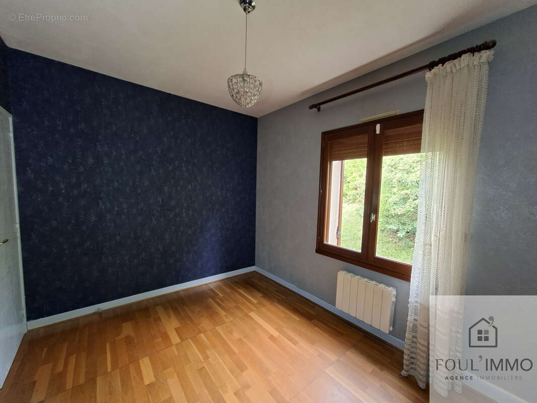 Exclusivite foulayronnes : maison t 5 avec jardin. a rafraichir - photo 8