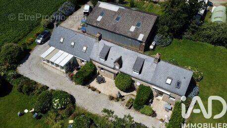Photo 1 - Maison à PLONEVEZ-PORZAY