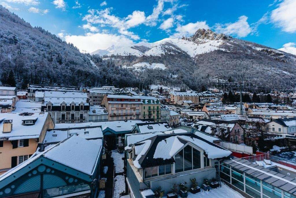 INVESTISSEMENT LOCATIF  Cauterets  Résidence Appart'Hôtel Garden & City  8,12 % de rentabilité - photo 12