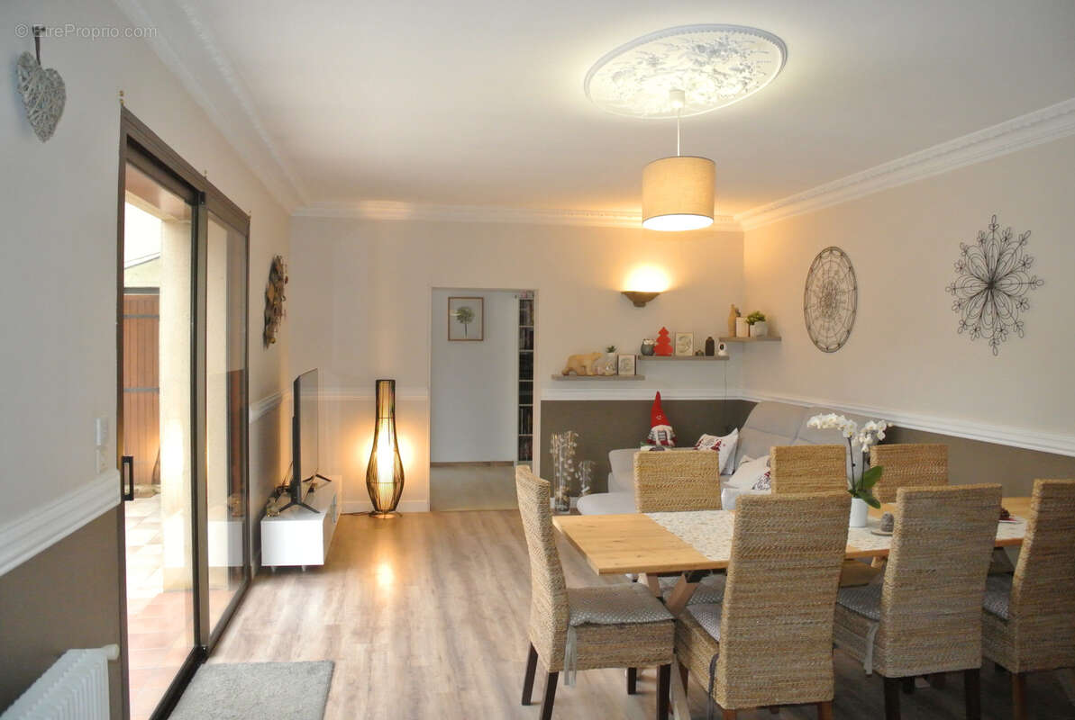 Maison à SAINTE-BAZEILLE