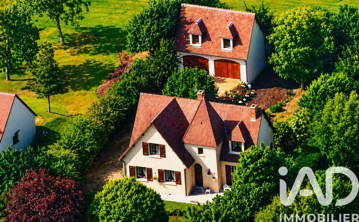 Photo 1 - Maison à LAVARDIN