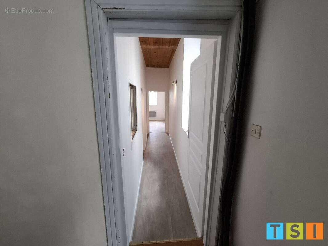 Maison à MONTREJEAU