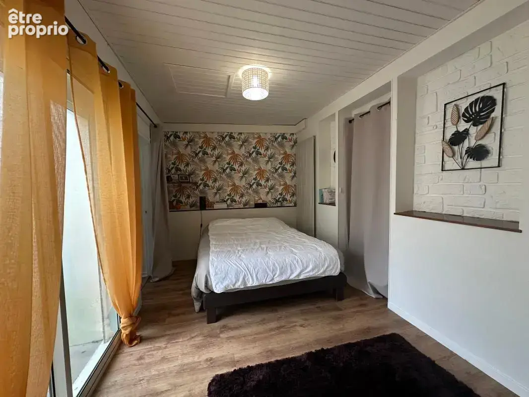 La Roche-sur-Yon sud, à Nieul-Le Dolent, maison, 4 chambres env. 157 m² - photo 5