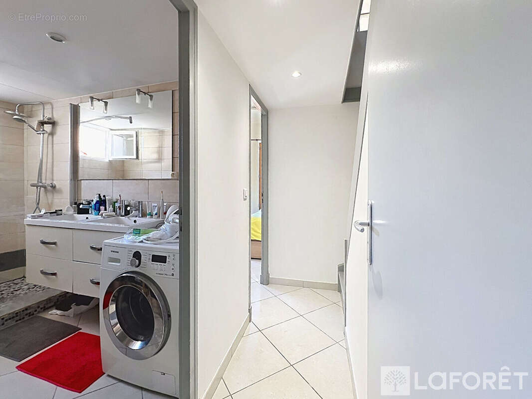 Appartement à LA TURBIE